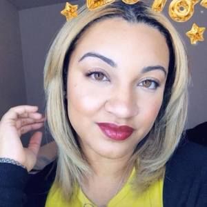 Meet your Posher, Raquel